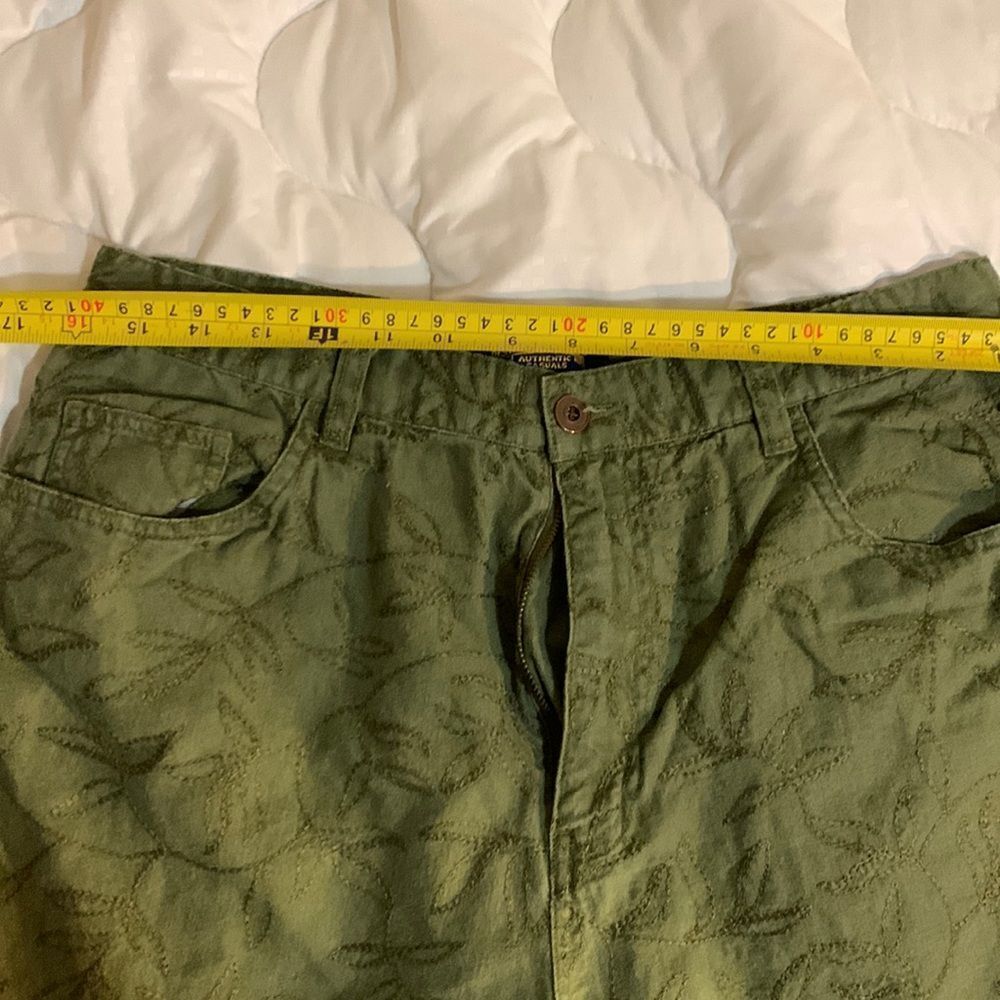 Shaver Lake Casuals Size 14. Capri Slacks